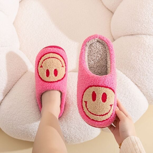 Pink Smiley Face Leopard Slippers - Picture 1 of 2